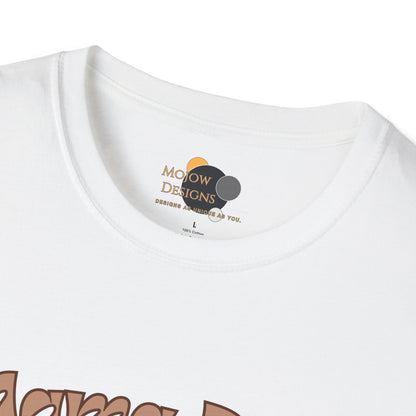 Mama Bear Family T-Shirt - Cute Graphic Tee for Moms, Perfect Gift for Mother's Day, Family Gatherings, Birthdays, Animal Lovers