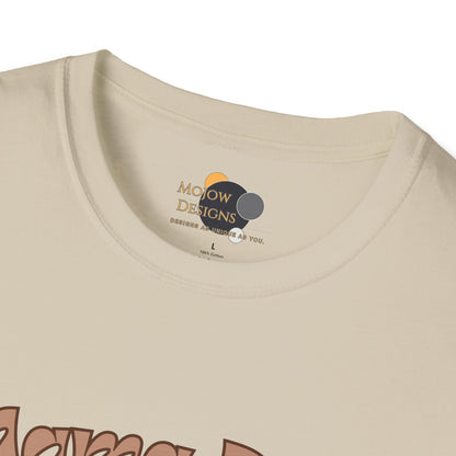 Mama Bear Family T-Shirt - Cute Graphic Tee for Moms, Perfect Gift for Mother's Day, Family Gatherings, Birthdays, Animal Lovers