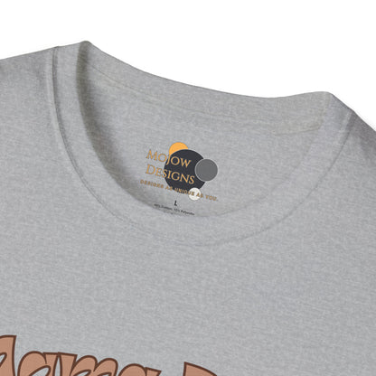 Mama Bear Family T-Shirt - Cute Graphic Tee for Moms, Perfect Gift for Mother's Day, Family Gatherings, Birthdays, Animal Lovers